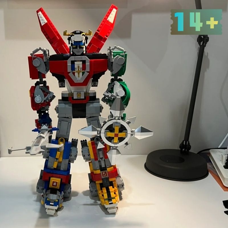 MOC Christmas Gifts Hot Toy 23 - огляд і ціна Model Kit Voltron