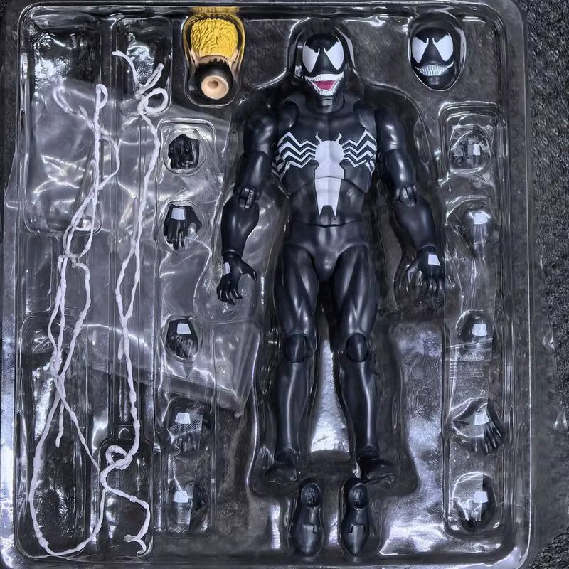Mafex 088 Venom Comic Ver Re-R - огляд і ціна Model Kit Venom