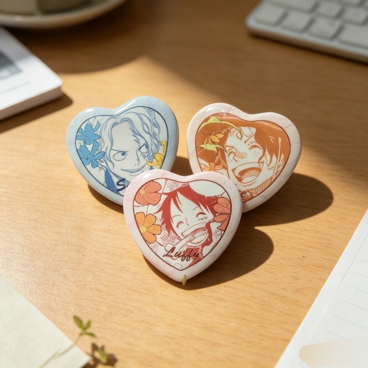 One Piece Luffy Ace Love Badge - огляд і ціна Model Kit One Piece